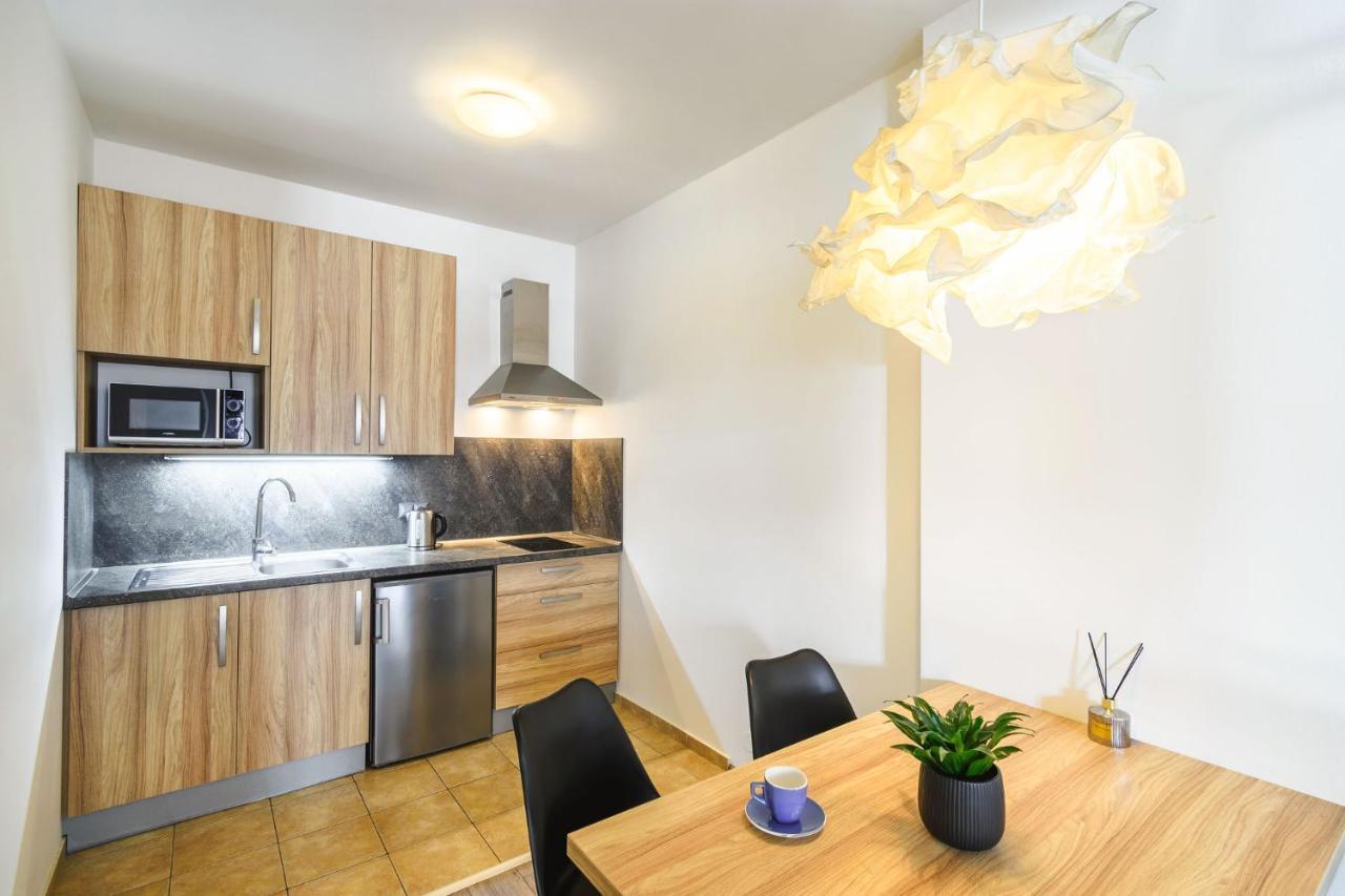 Pilsner Apartments Plzen Exterior photo